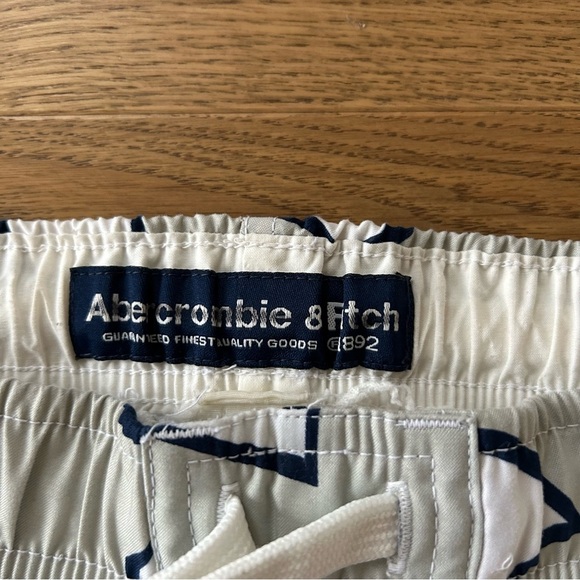Abercrombie and Fitch Men's Floral Swim Shorts - gray and White - Picture 4 of 9